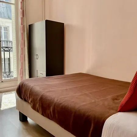 Haussmann Opera By Interhome