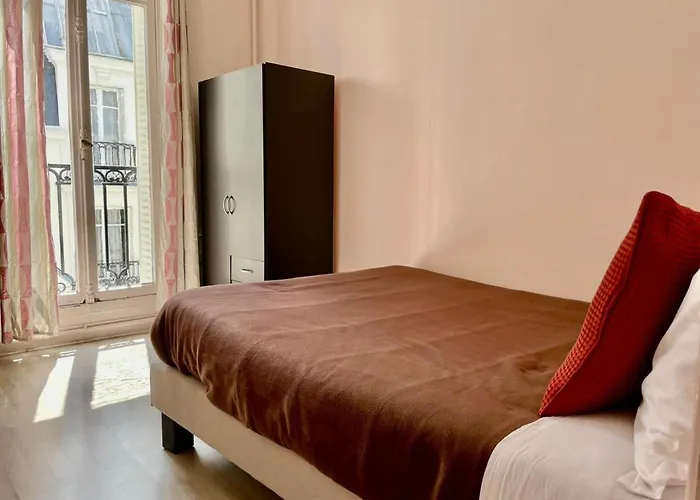 Haussmann Opera By Interhome