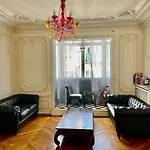 Daire Haussmann Opera By Interhome